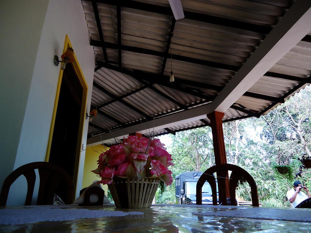 Sigiri Sithru Home Stay สิกิริยา ภายนอก รูปภาพ